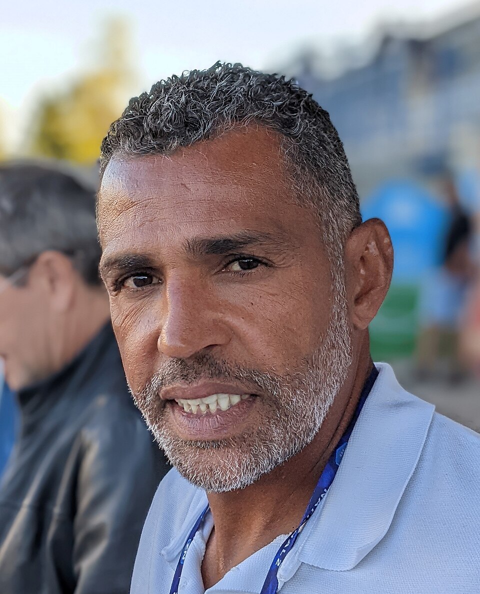 Sonny Anderson, Footballeur