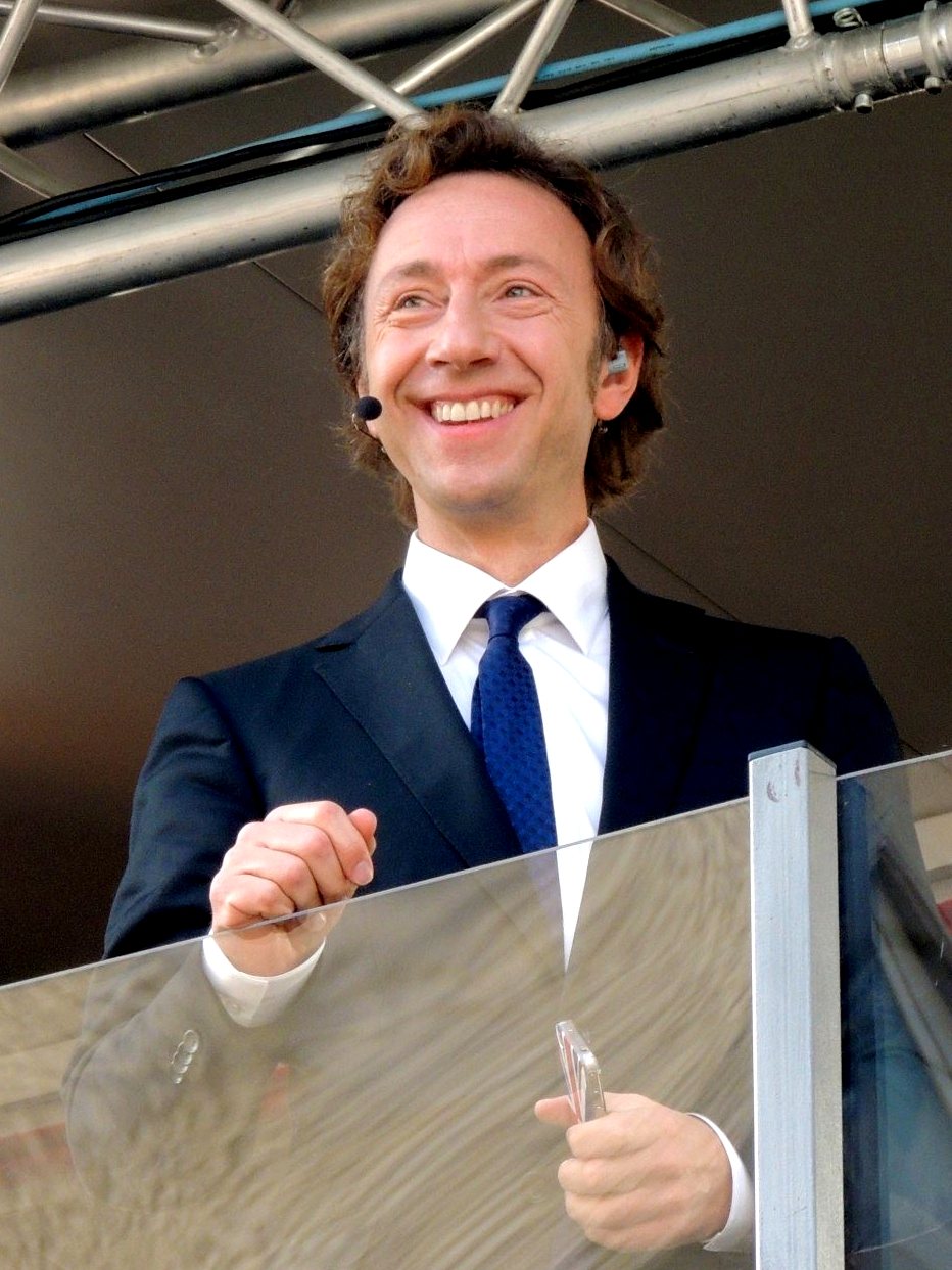 Stéphane Bern, Journaliste