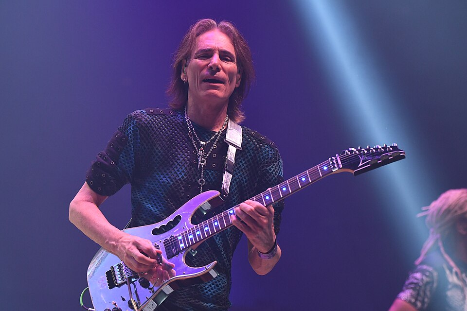 Steve Vai, Musicien