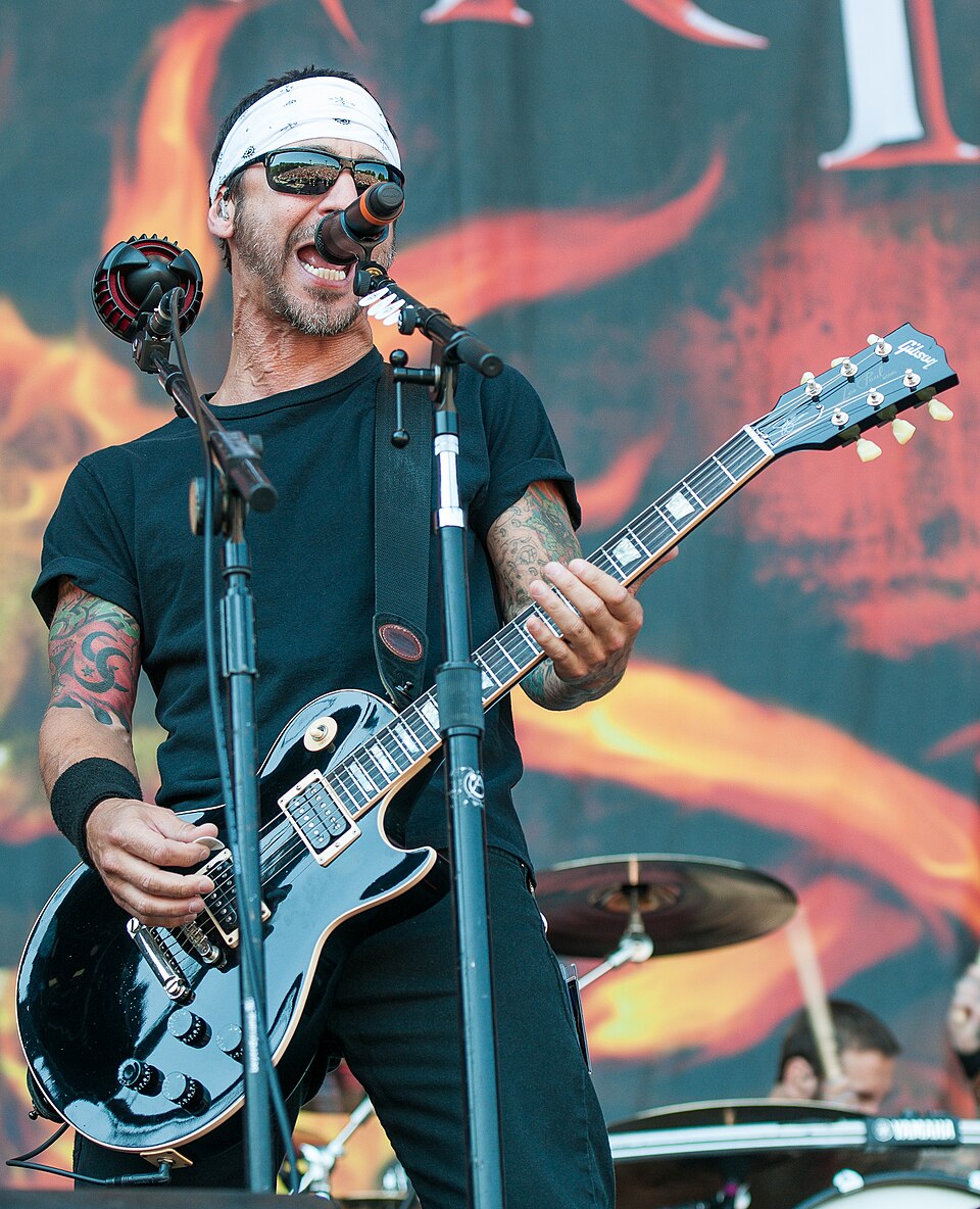 Sully Erna, Musicien