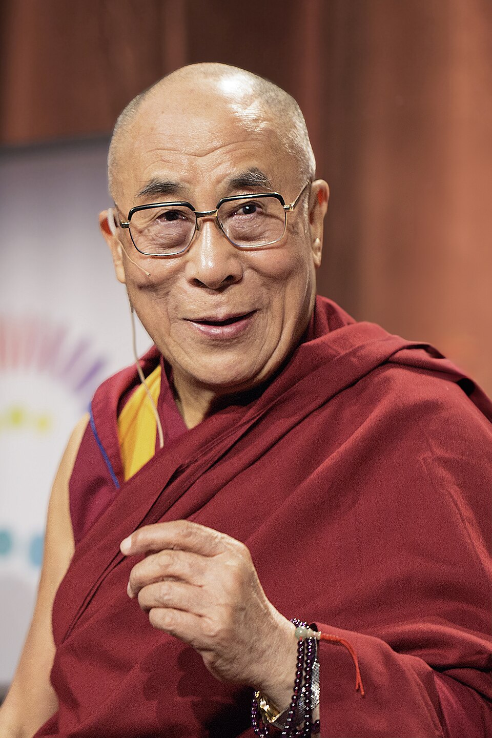 Tenzin Gyatso, Personnalité politique
