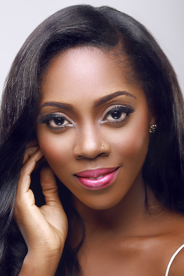 Tiwa Savage, Chanteur