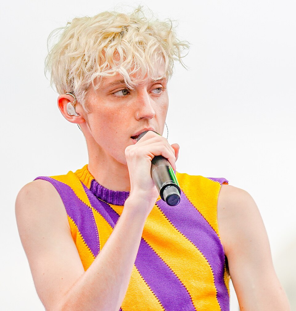 Troye Sivan, Chanteur