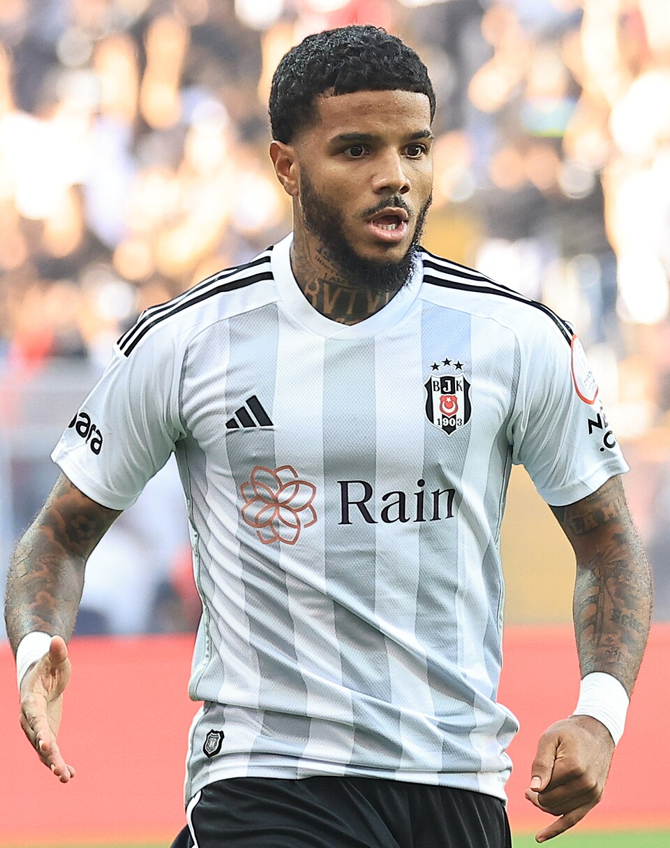 Valentin Rosier, Footballeur