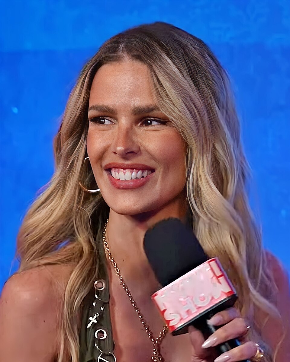 Yasmin Brunet, Mannequin