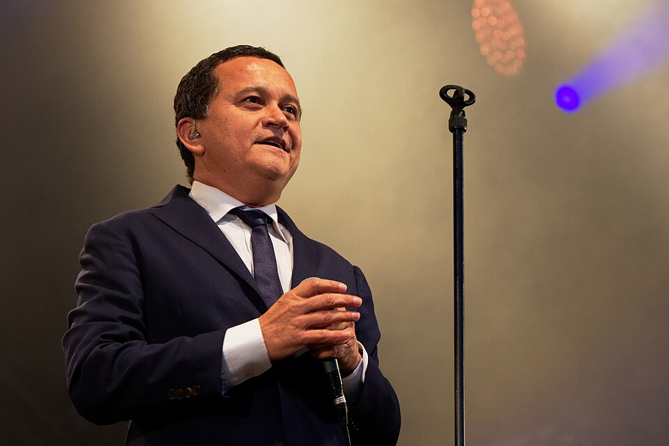 Yuri Buenaventura, Chanteur
